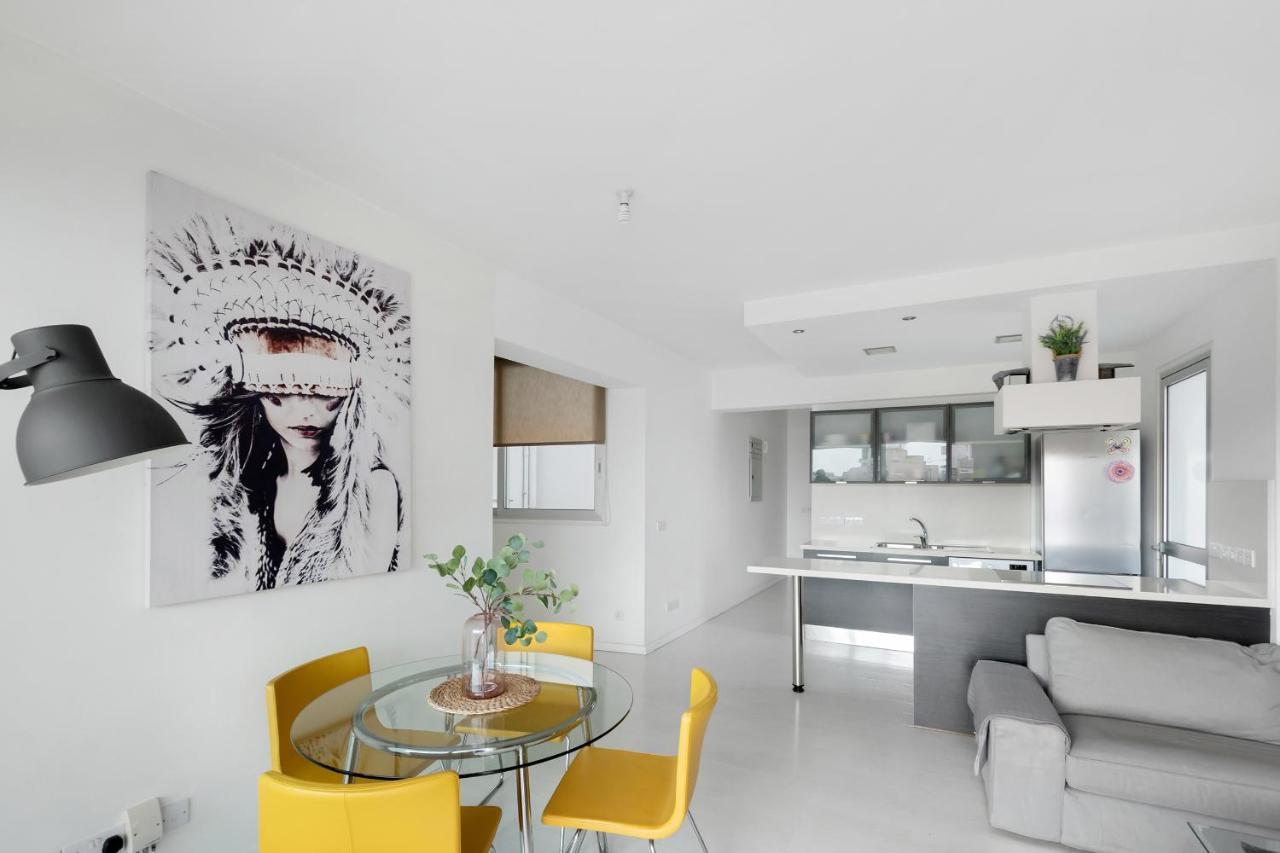 Glabur Stays - The Fabulous 2 Bdr - Nicosia City, Free Parking & Wifi, Welcomes You!!! Exteriör bild