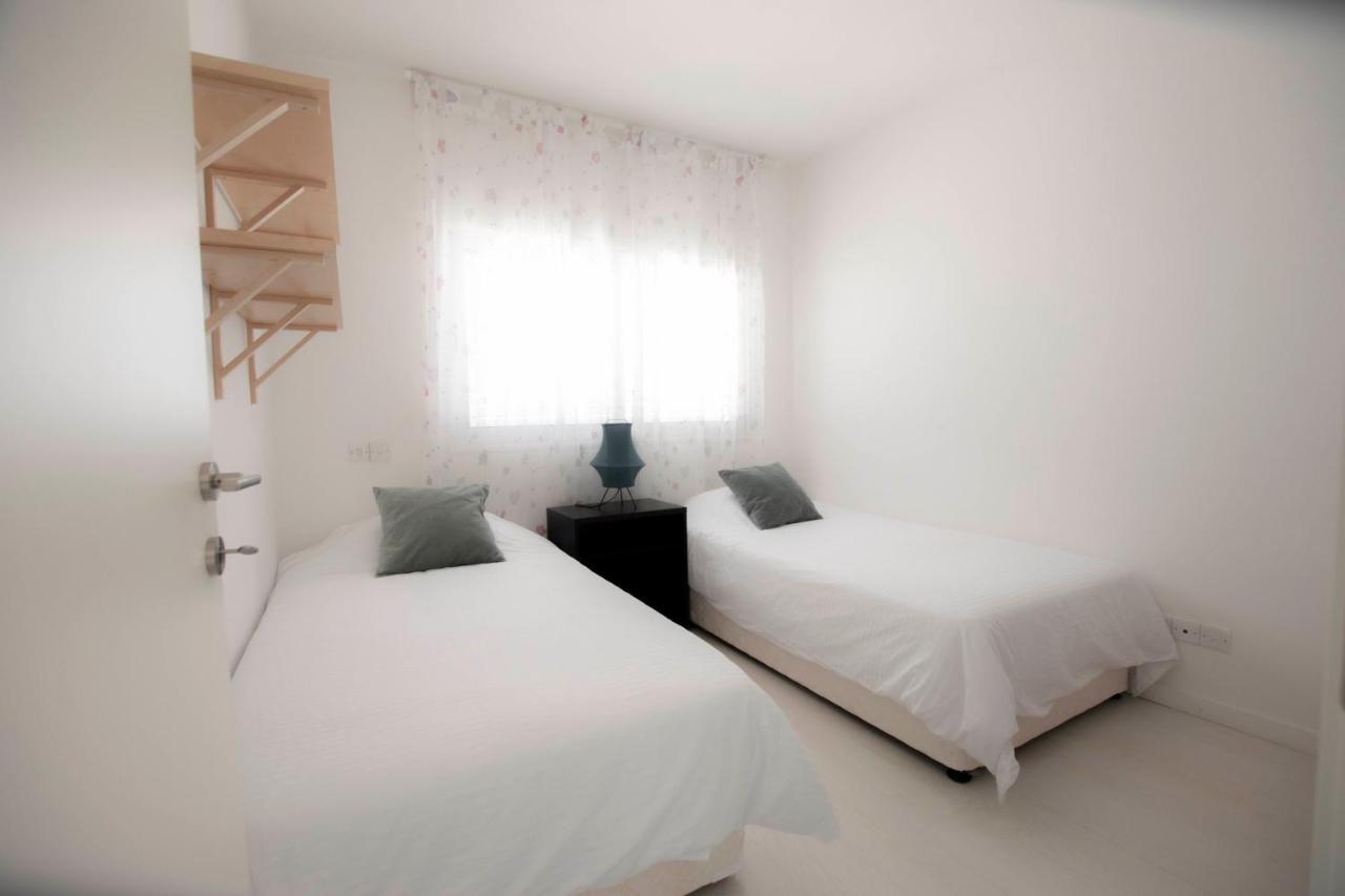 Glabur Stays - The Fabulous 2 Bdr - Nicosia City, Free Parking & Wifi, Welcomes You!!! Exteriör bild